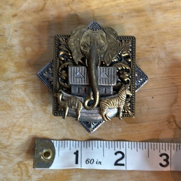Vintage Folk Art Noah’s Ark Mixed Metal Elephant and Mixed Animals Money Clip - Picture 7 of 7